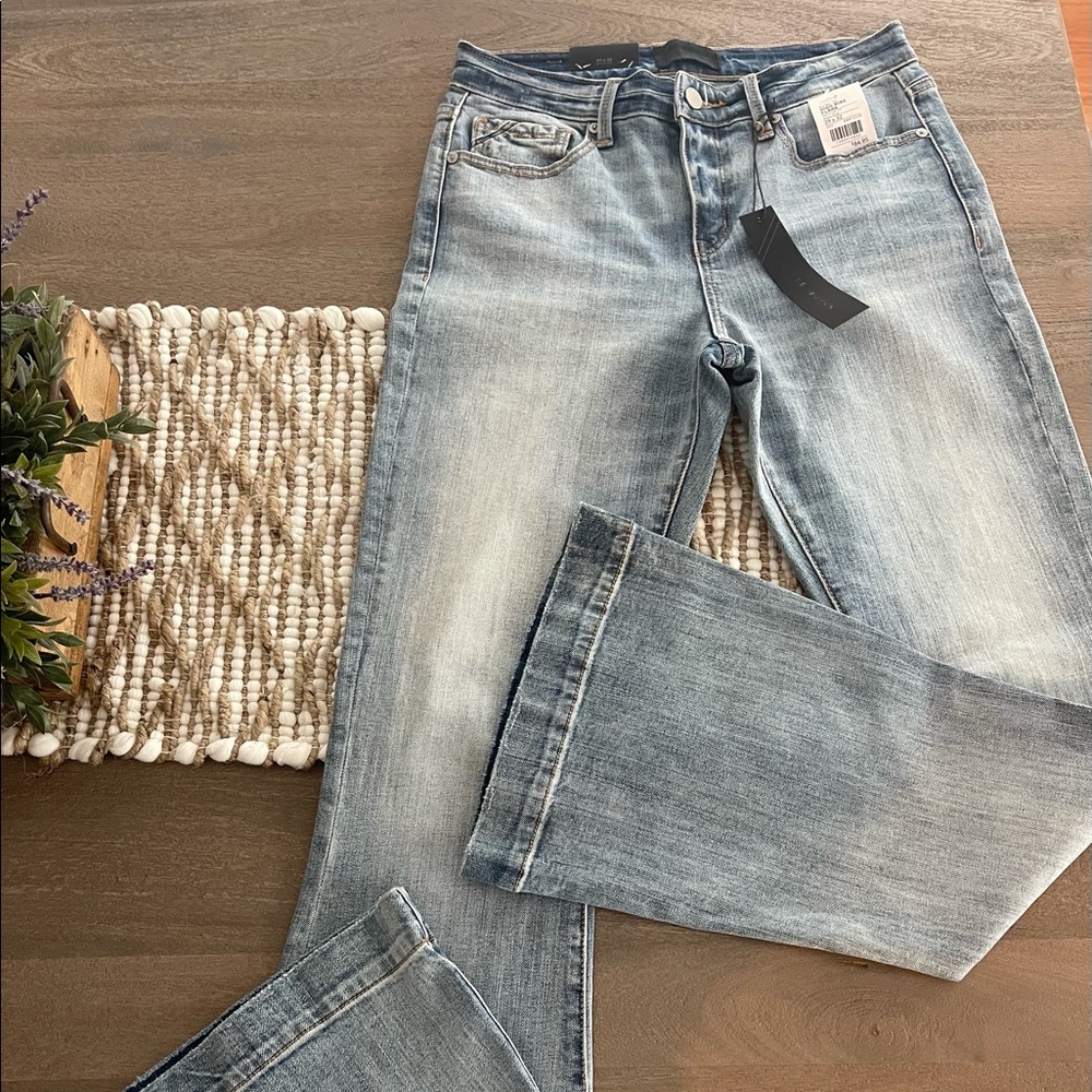 Buckle High Rise Flare Size 29x32 NWT